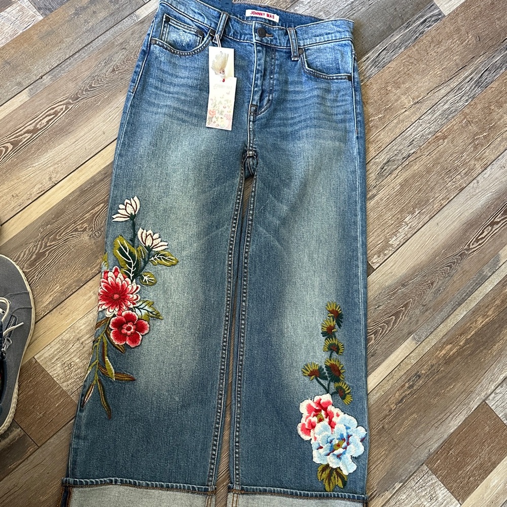 Johnny Was the Ankle Wide-Leg Jean - Advestia -Embroidered Floral Jeans -